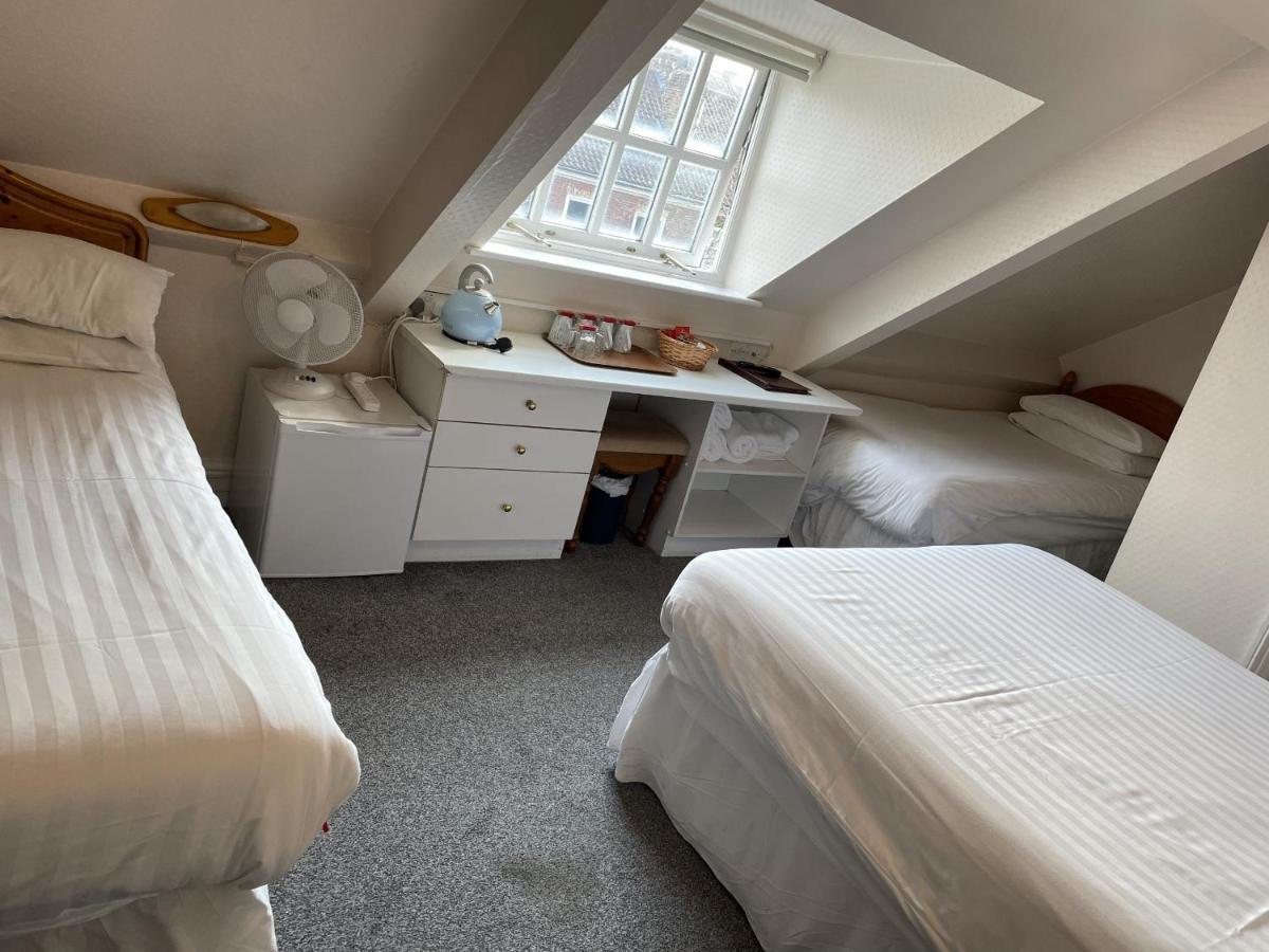 Guest house Diamonds York