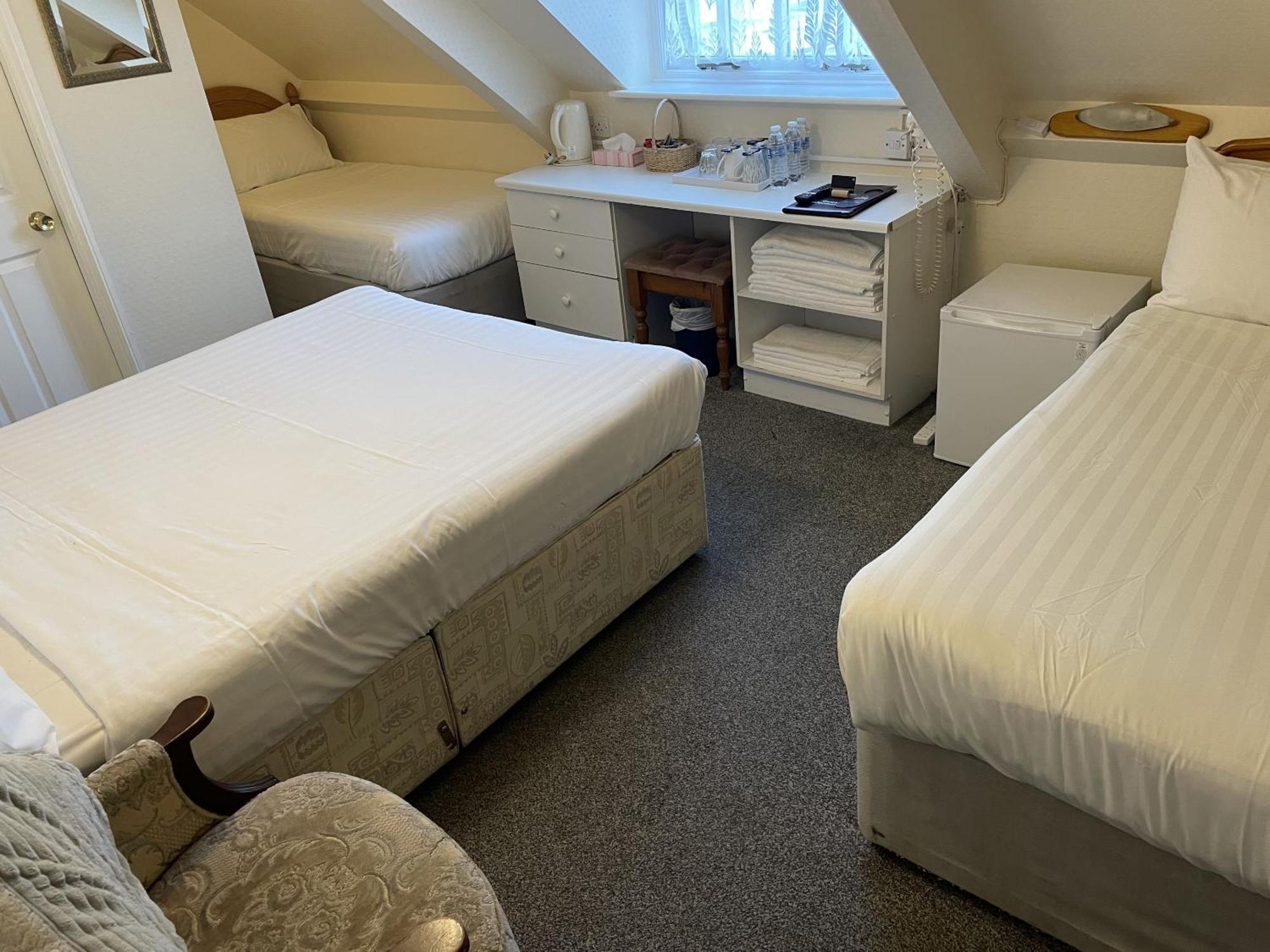 Diamonds Guest house 3*