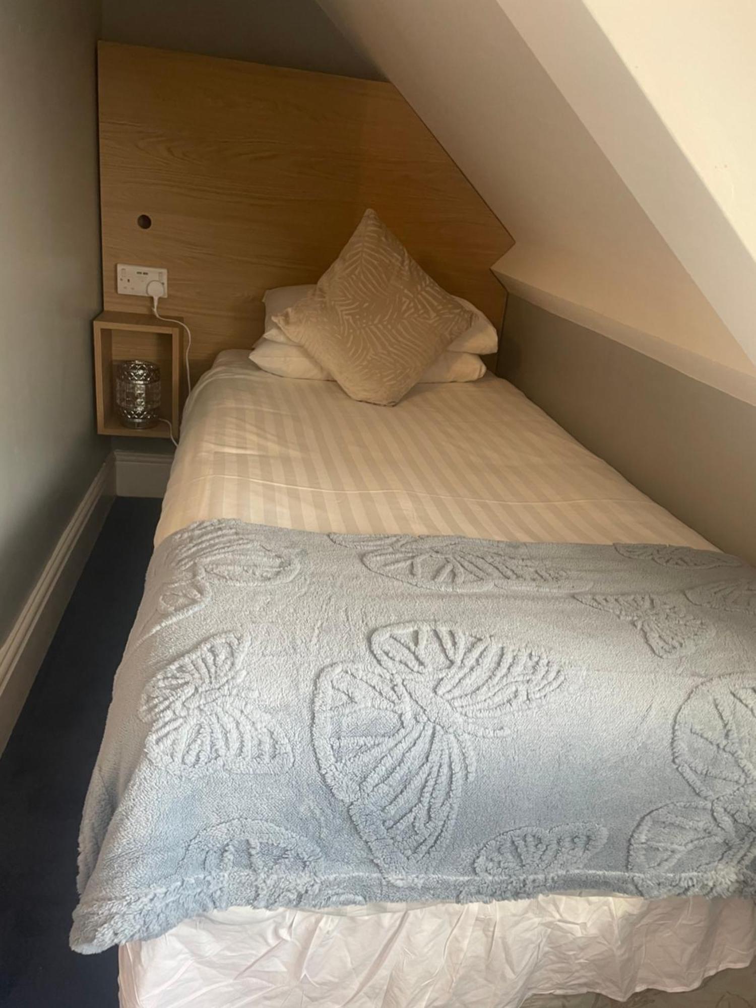 Diamonds Guest house 3*